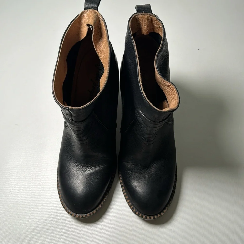 Free People Black Leather Ankle Boots - sz 39